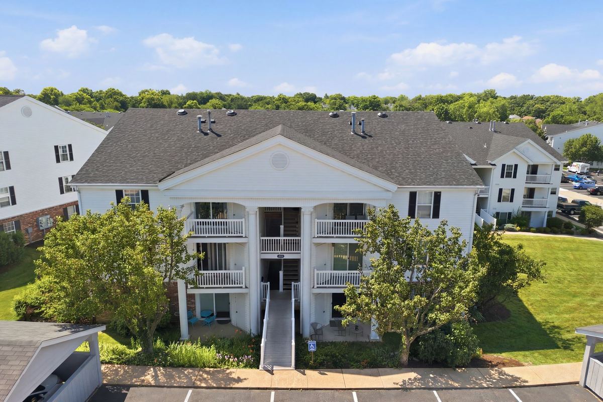 Drone photo of a residential building and its neighborhood