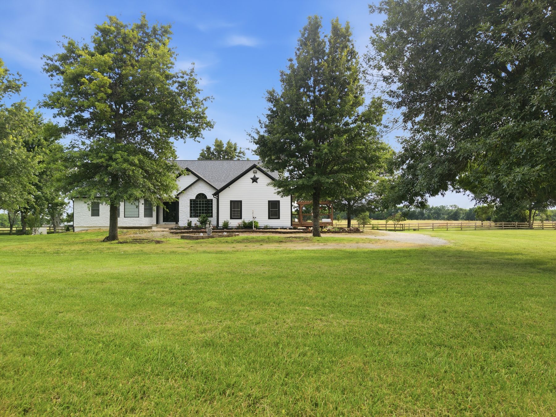 31700 Osawatomie Rd photo 3