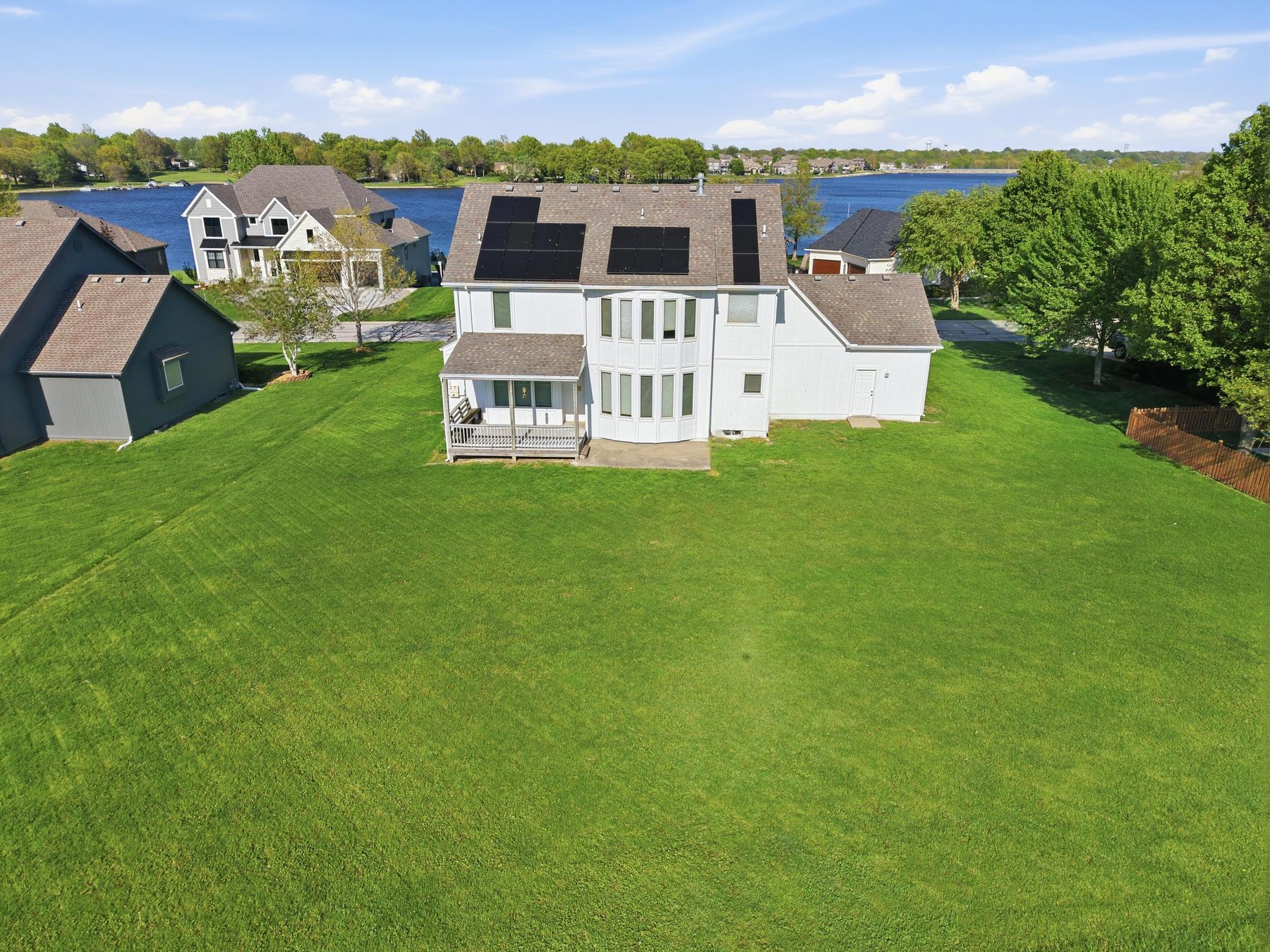 4536 SW Gull Point Dr photo 4