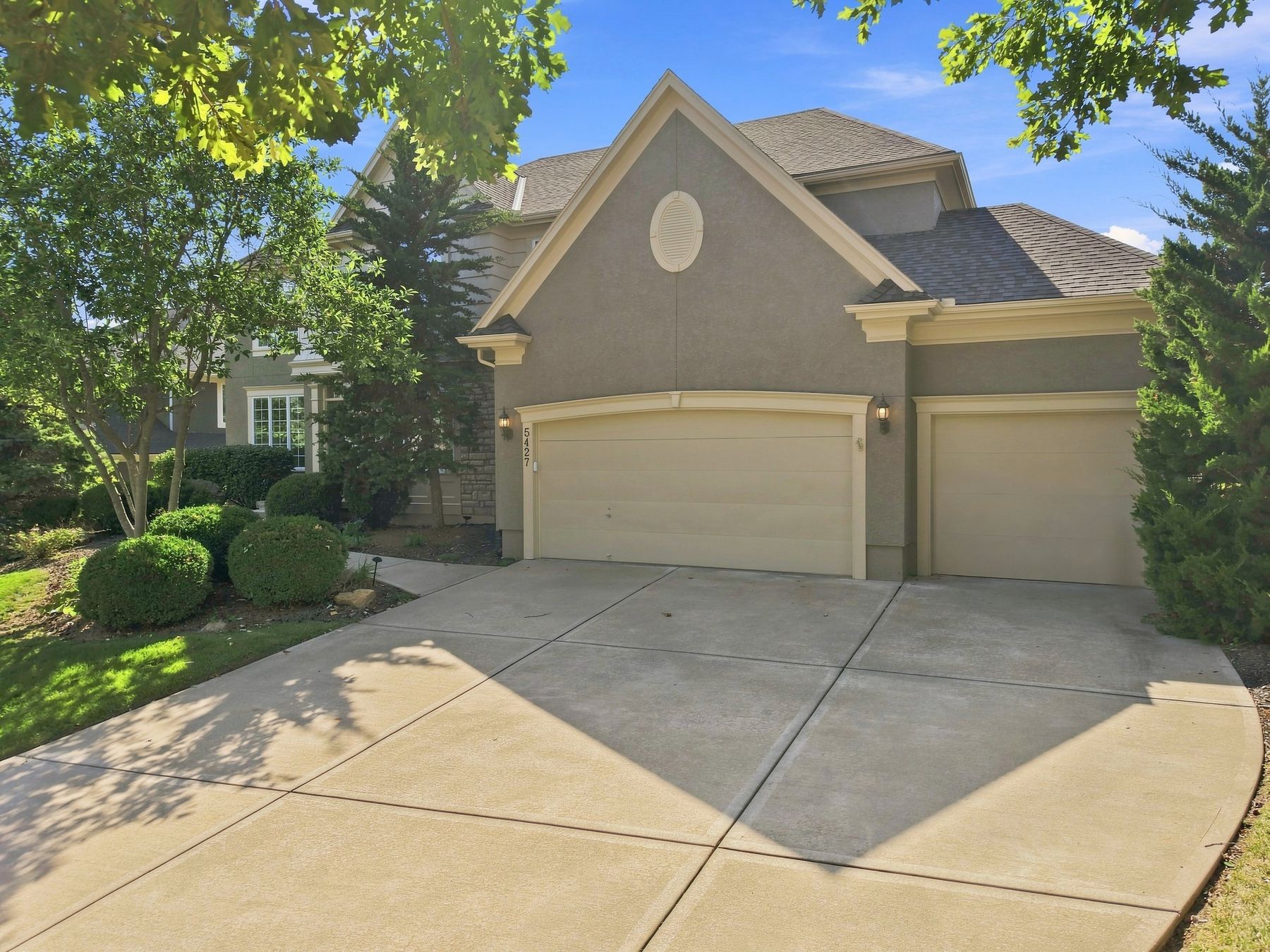 5427 164th Pl photo 1