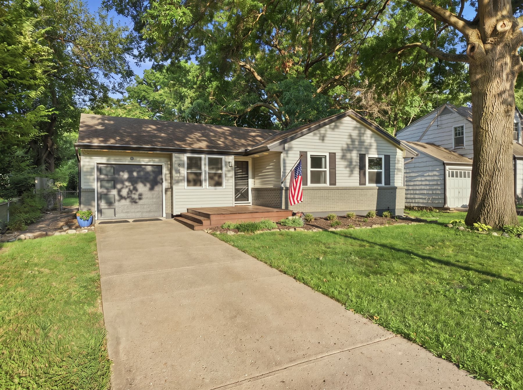 Exterior real estate photo