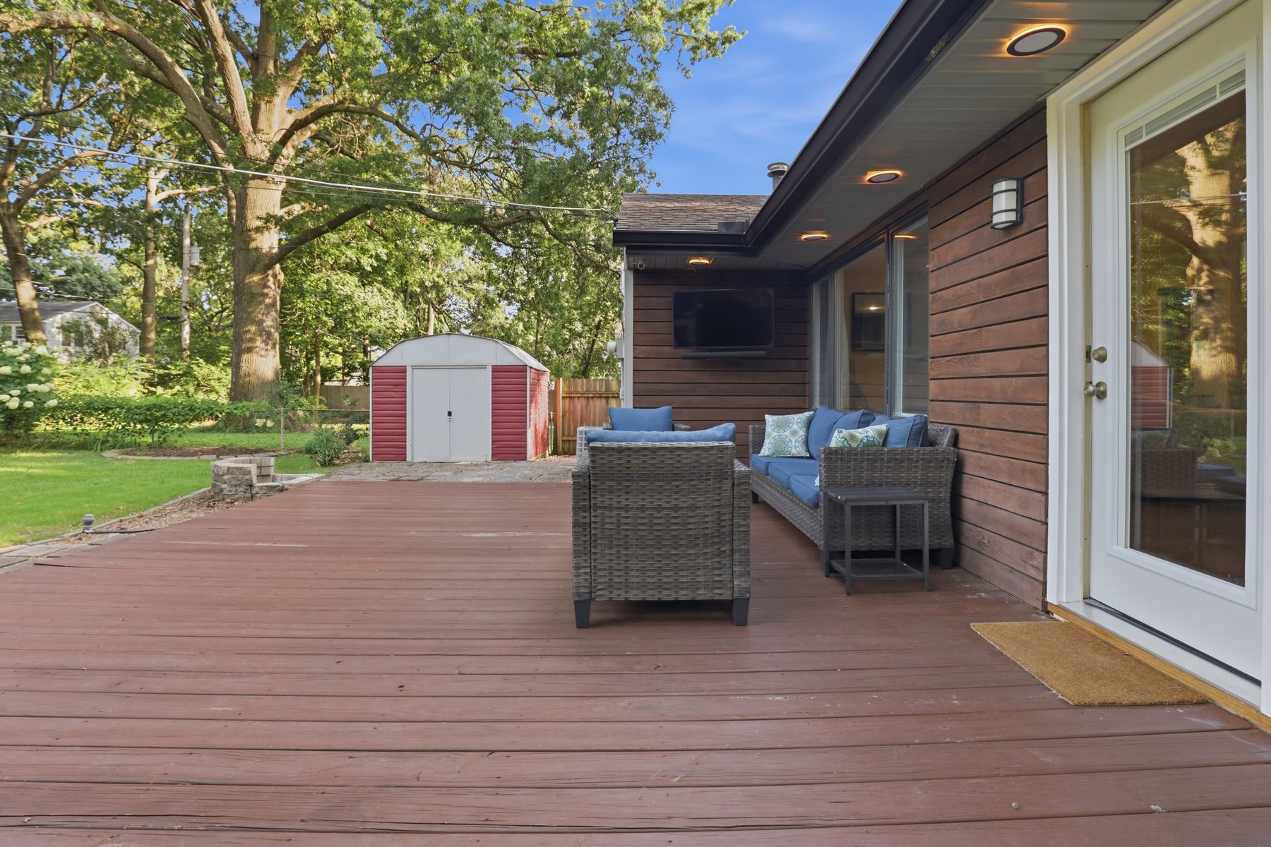 Exterior real estate photo