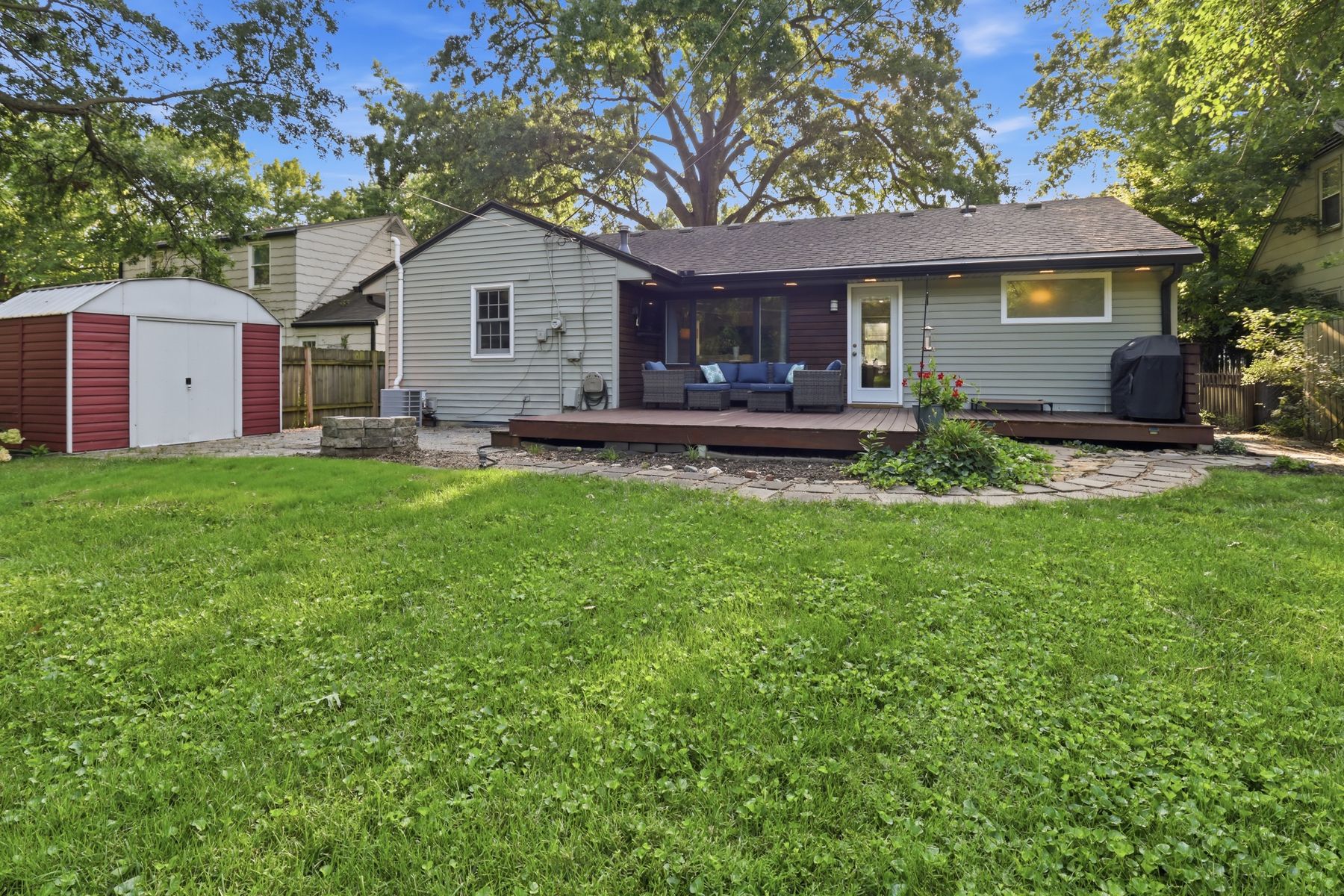 Exterior real estate photo
