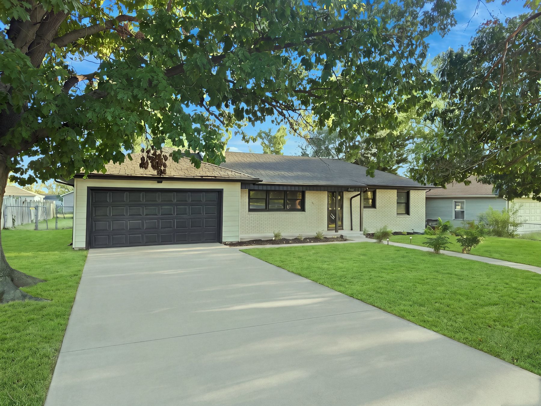 9277 State Ave photo 2
