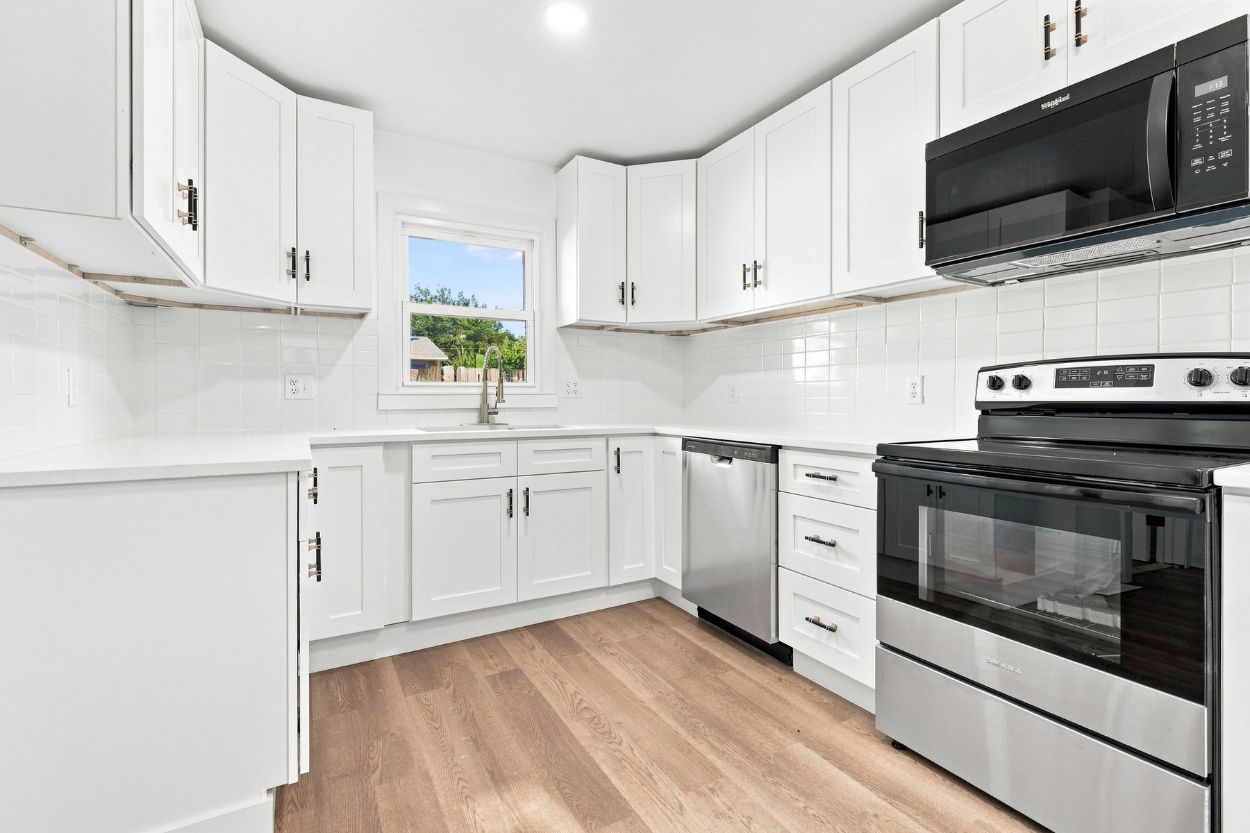 9277 State Ave photo 9